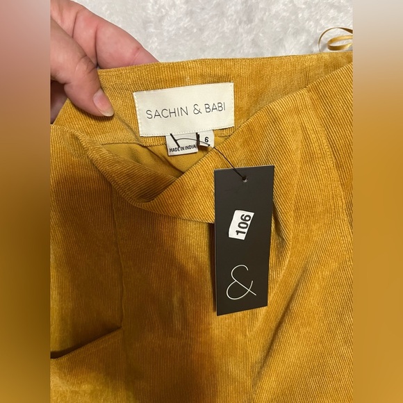 Sachin + Babi Pant(Depending on height could be a wide leg mid calf crop pant) - Picture 4 of 10